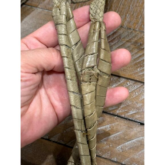 DAY & MOOD Khaki Green Leather 10 x 12 Slouchy Fringed Handbag - Picture 10 of 15